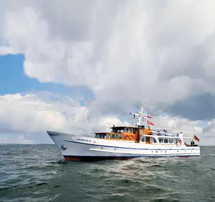 Foto von Adler-Schiffe GmbH & Co. KG (Seebestattungen Merkur II)