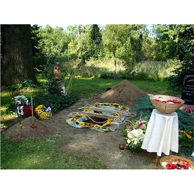 Foto von Amenti Bestattungen e.K. Merle von Bredow