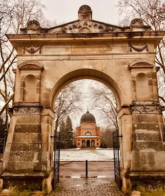 Foto von Andrea Zsuzsa Kiss - Trauerrednerin & Lebensrednerin sowie therapeutische Trauerbegleitung