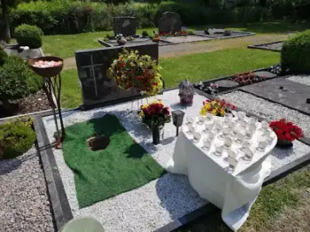 Foto von Bauelemente u Bestattungen Ralf Janik