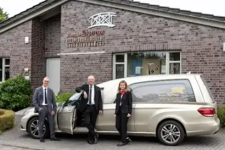 Foto von Beerdigungsinstitut Abschiedsbrücke Martin Spree