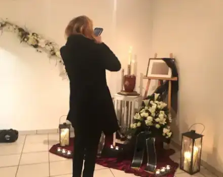 Foto von Bestattungen End