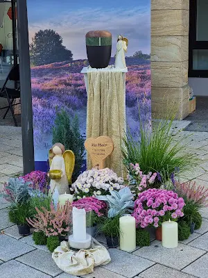 Foto von Bestattungen Marianne Schmuck Inh. Sandra Schmuck-Malinowski