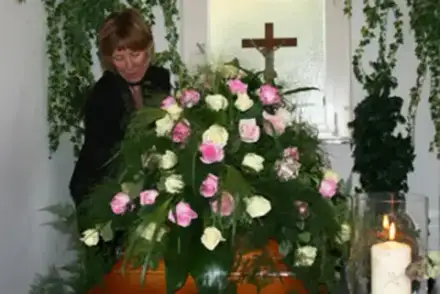 Foto von BESTATTUNGEN TINTRUP Inh. A. Quassowsky