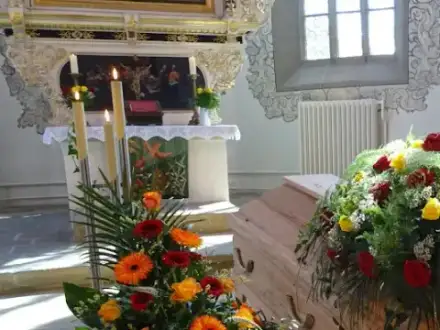 Foto von Bestattungsanstalt Pietät Stieler und Wadenstorfer GmbH