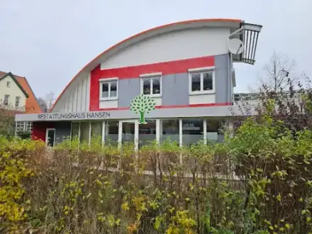 Foto von Bestattungshaus Hansen - Erdbestattung - Seebestattung - Feuerbestattung - Naturbestattung