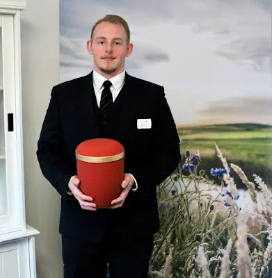 Foto von Bestattungshaus Rix - Büro in Ulzburg