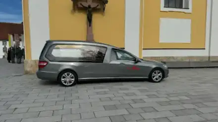 Foto von Bestattungsinstitut Aigner