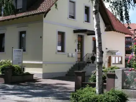 Foto von Bestattungsinstitut und Sargfabrikation Maximilian Schwenk