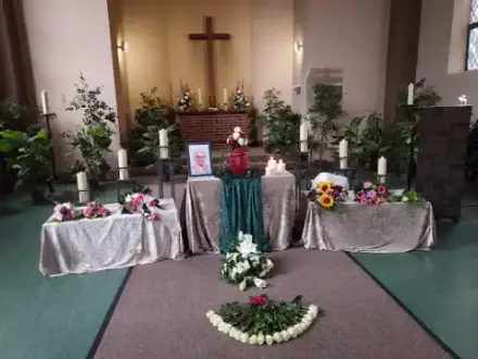 Foto von Compact Bestattungen | Berlin Pankow Weißensee | Inh. Jasmin Schmuck