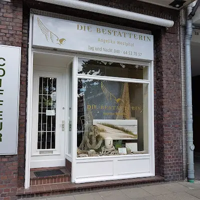 Foto von Die Bestatterin Angelika Westphal | Hamburg