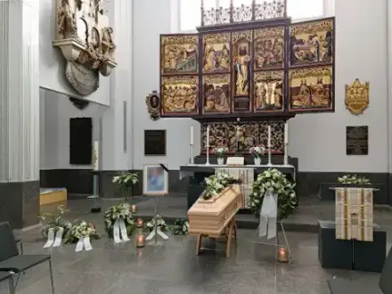 Foto von Die Bestattung ANANKE