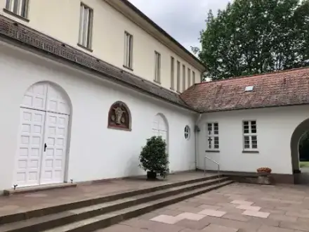 Foto von Hauptfriedhof Kassel Haupteingang Kapelle