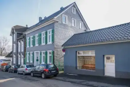 Foto von Max Henning | Beerdigung ist unser Fach