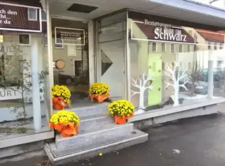 Foto von Schwarz Bestattungen