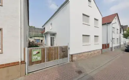 Foto von Seelsorger & Grabredner Seelsorge Trauerfeiern Bestattungen