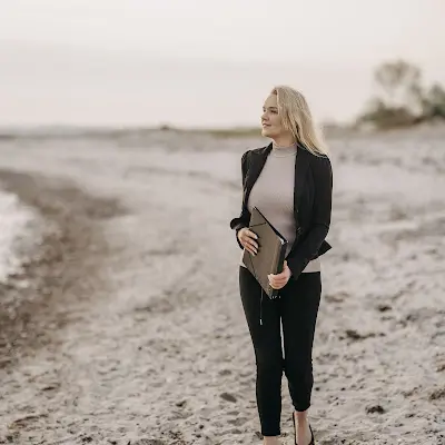 Foto von Trauerrednerin Jasmin Paster