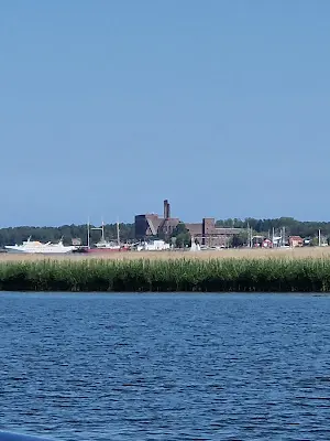 Foto von Ückeritzer Personenschifffahrt mit Café & Restaurant "Krümel"
